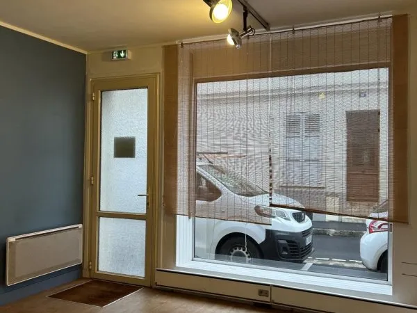 Local commercial 3 pièces 35 m²