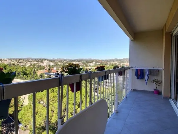 Appartement 4 pièces 77 m²
