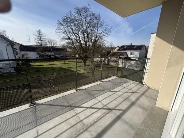 A LOUER F3 SUR EXINCOURT AVEC TERRASSE