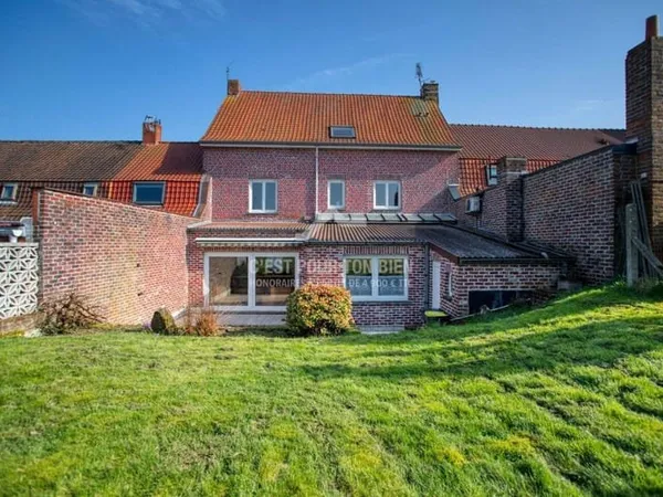 Maison 11 pièces 265 m²
