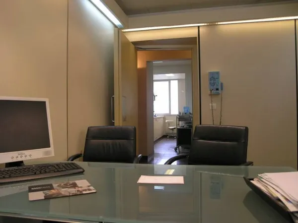 Local d'activité 166 m²