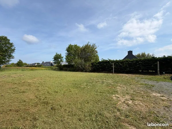 Terrain constructible - Petite vue mer