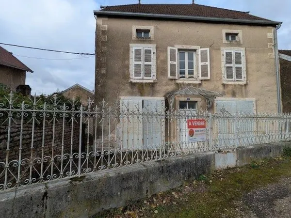 Maison bourgeoise à rénover 157 m² de charme et de potentiel
