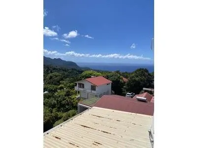 Villa de 316 m2 avec piscine Vue mer et montagne Saint-