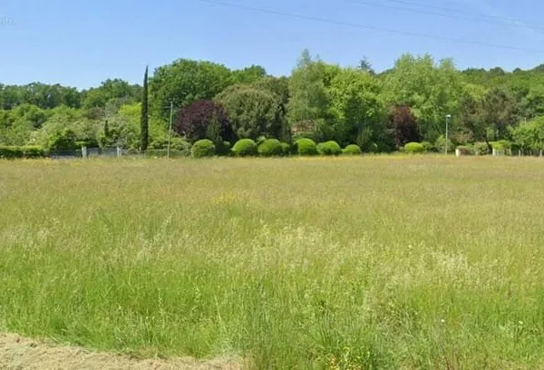 Terrain 1500 m²