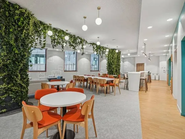 Bureaux 455 m²