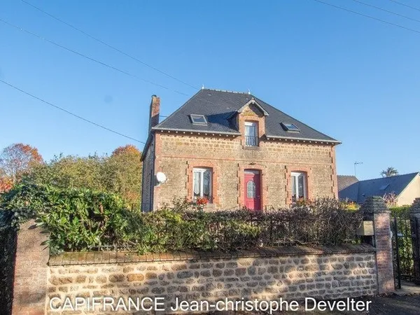 Maison à vendre maison 3 chambres proche de MAYENNE (53) sur terrain de 1085 m2