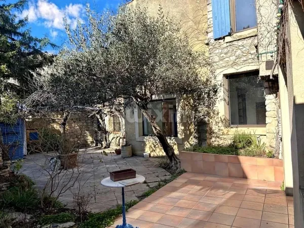 Propriété 8 pièces 205 m²