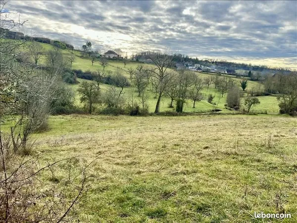 Terrain 3 148 m² Meyssac