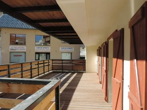 T3 AVEC GRANDE TERRASSE PLEIN SUD