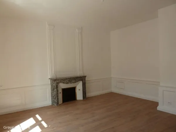 A LOUER - AGENCE GIBOIRE - Appartement T4 de 88 m² - RENNES CENTRE VILLE