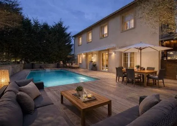 Maison 7 pièces 188 m²