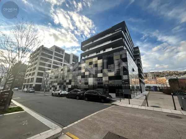 Local professionnel 478 m²
