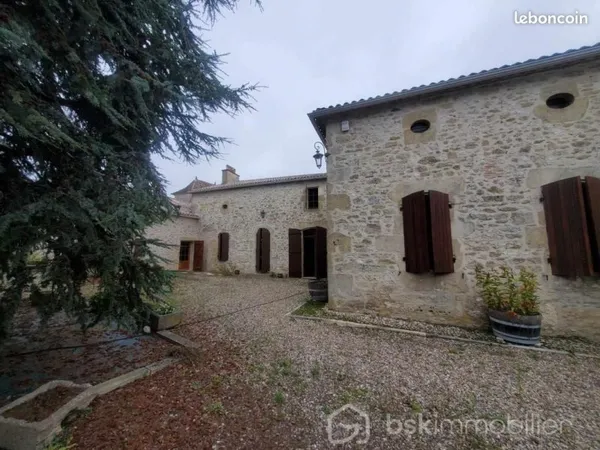 Ferme 10 pièces 365 m²