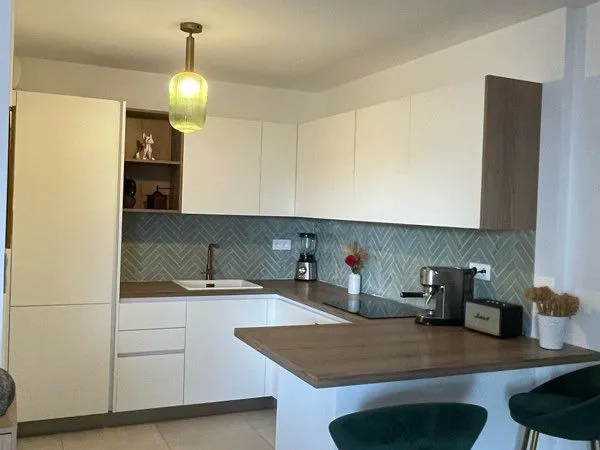 Apparemment T2 50m2 a l année