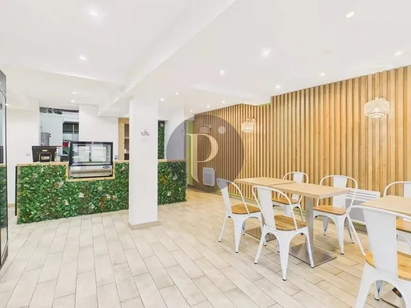 WISSOUS - Local commercial avec appartement de 3 pièces