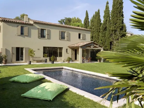 VILLA PROVENÇALE SUR UN TERRAIN DE 640 m2 - LUNEL-VIEL À 20 MN DE MONTPELLIER