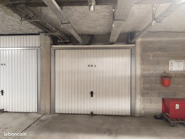Stationnement Vente Marseille   31000€