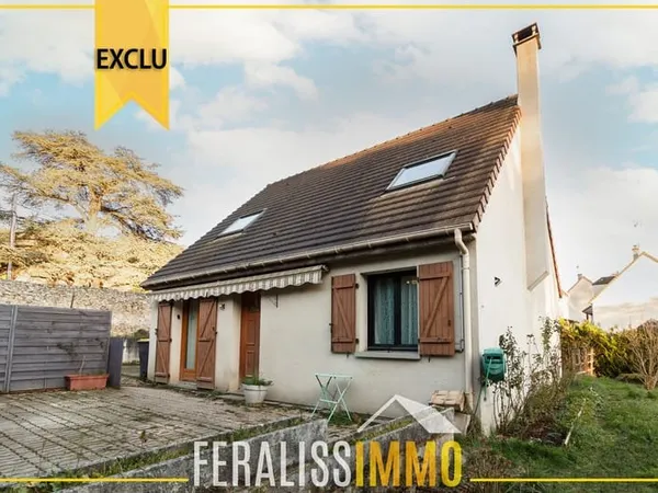 Chaleureuse maison individuelle au milieu de son jardin arbo