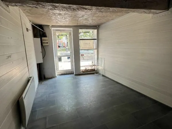 Local commercial Muret 77.46 m2