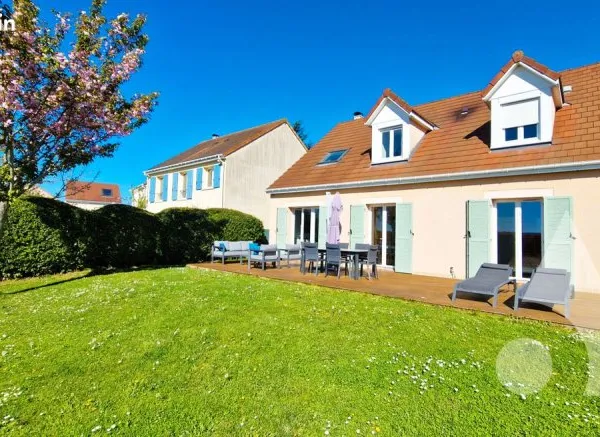 Maison 8 pièces 175 m²