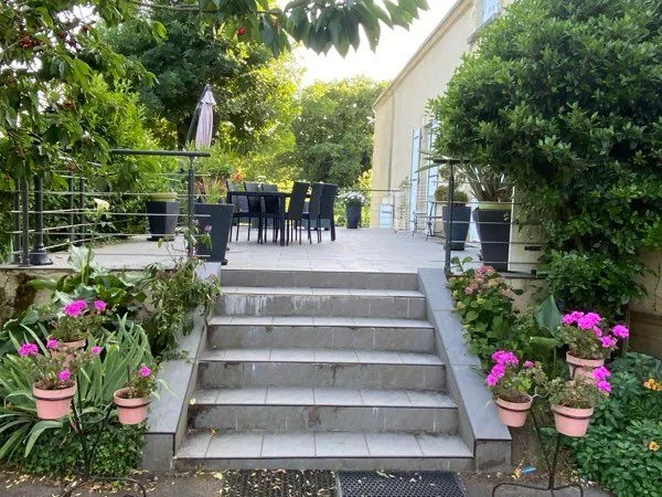 Grande maison 5 chambres avec terrain sans vis à vis