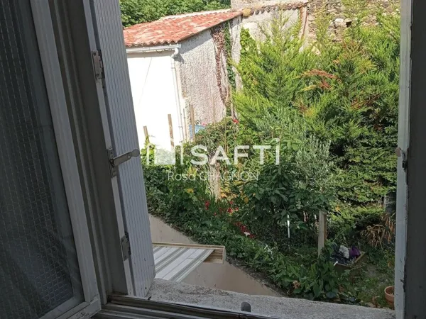 maison de ville avec le tout à l'égout