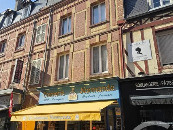 Bâtiment 96 m²