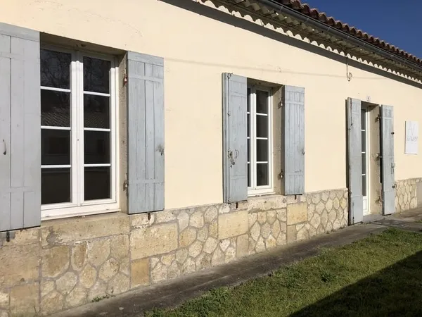 MAISON MEDOCAINE MITOYENNE GRAND JARDIN ET GARAGE