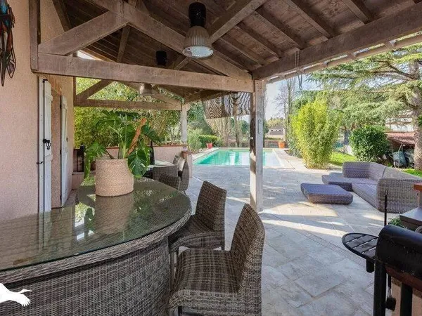Maison 6 pièces 199 m²