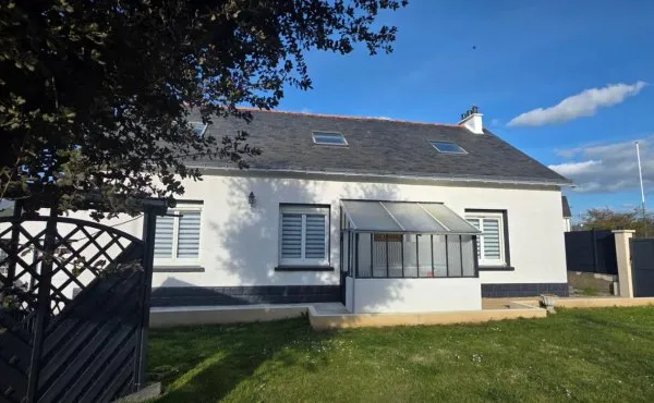 Maison familiale de 116 m² habitable, offrant 4 chambres et un grand jardin