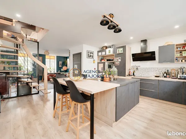 Duplex 6 pièces 123 m²