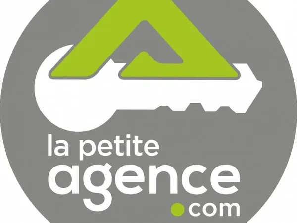 Très beau terrain constructible d'une superficie de 3288 m2