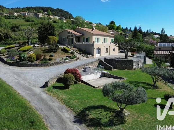 Maison 7 pièces 133 m²