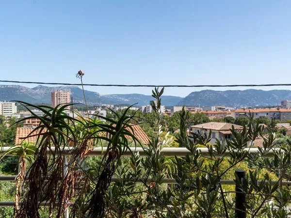 La Seyne Sur Mer Châteaubanne appartement T2 de 45 m² avec pa...