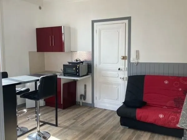Studio 1 pièce 19 m²