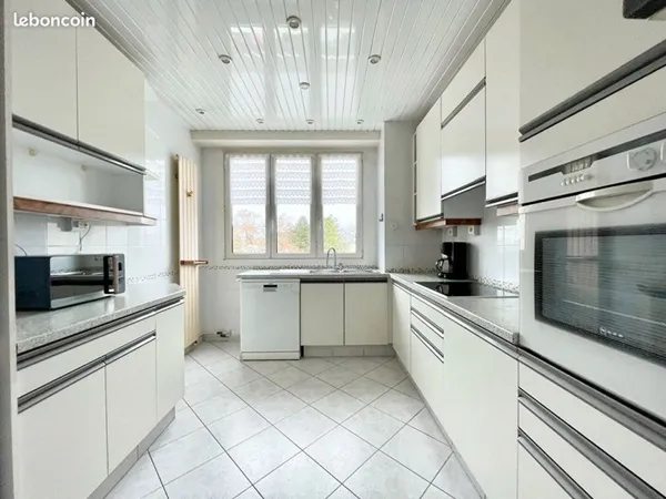 Appartement 3 pièces 82 m²