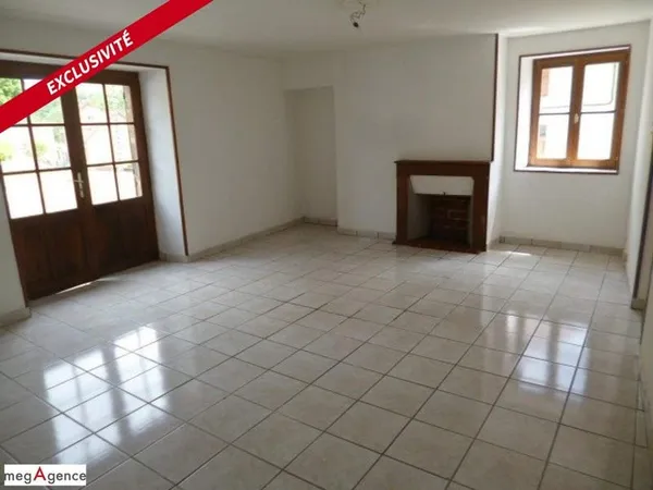 Vends 2 maisons, 140 m² dans village.