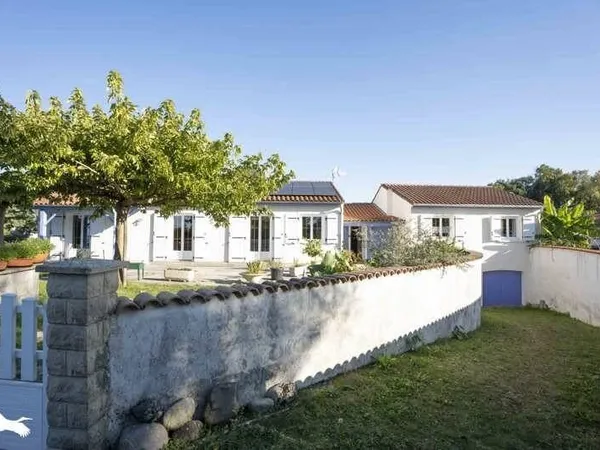 Maison 8 pièces 160 m²