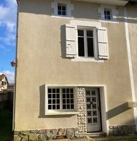 Petite maison du bourg