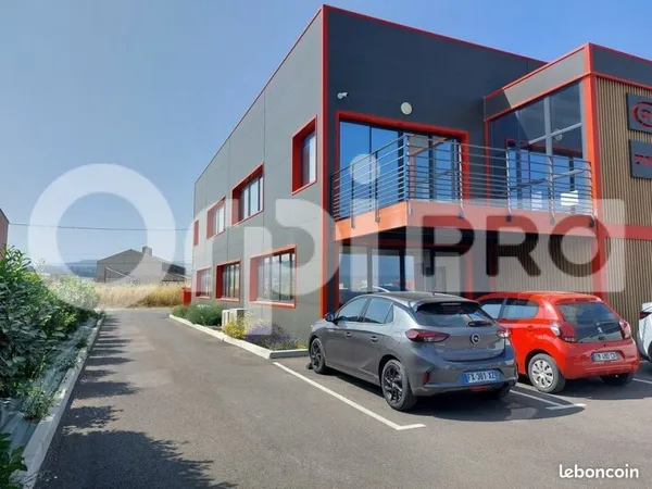 Bureau 232 m²