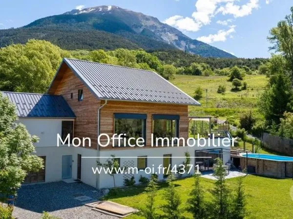 (4371-BAU) Référence : 4371-BAU - Chalet T6 et Appartement...