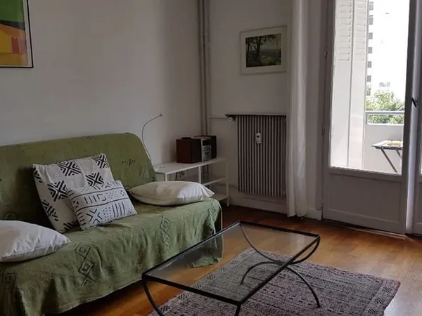 Appartement 1 pièce 66 m²