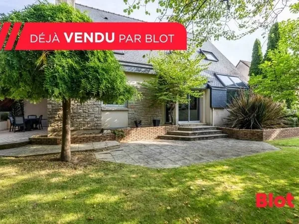 Villa 7 pièces 151 m²
