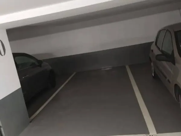 Parking 12 m²