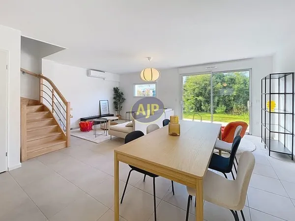 PESSAC - MAISON T4 EN DUPLEX