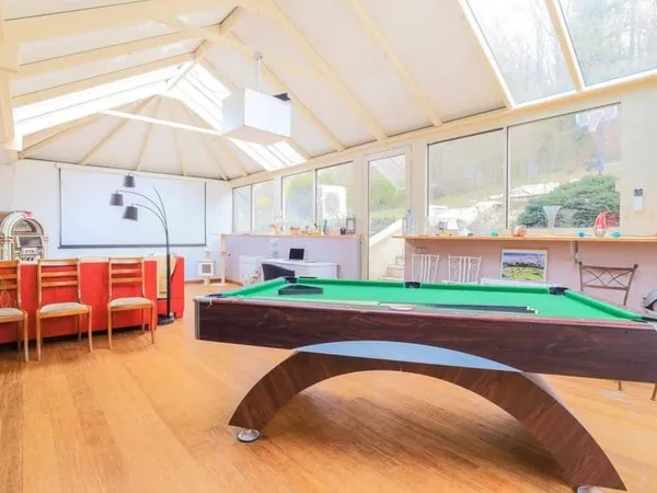 Maison 6 pièces 163 m²