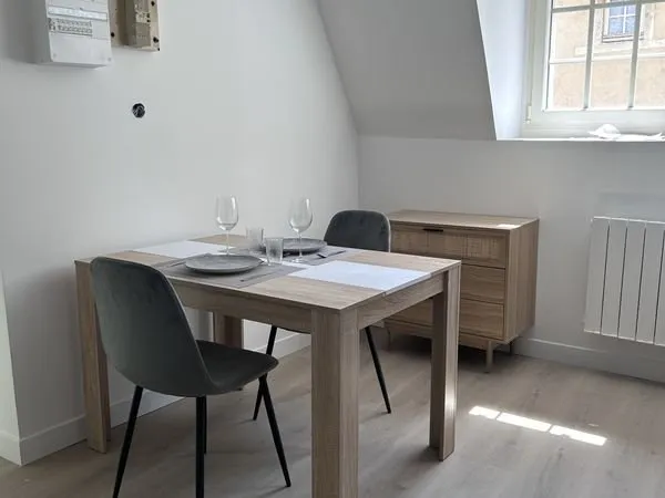 Studio 1 pièce 27 m²