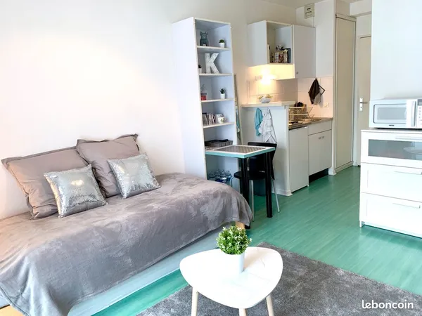 Joli studio meublé de 21,07 m² calme et lumineux - Lille Centre / Sébastopol / République Beaux-Arts