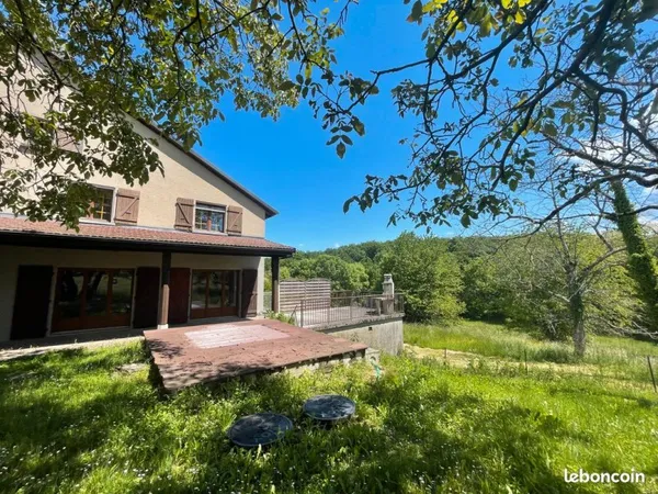 Maison à Vendre 14 000m2 terrain Douane de moral 200m
